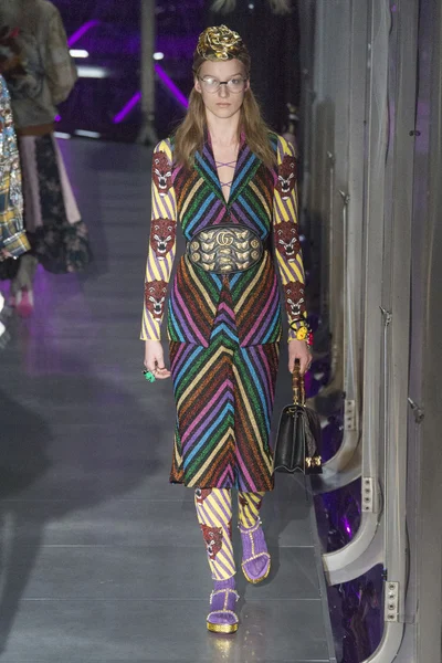 Look 58